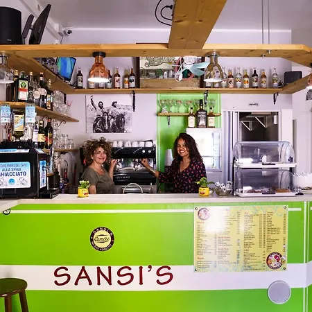 فندق مبيت وإفطار Sansi's