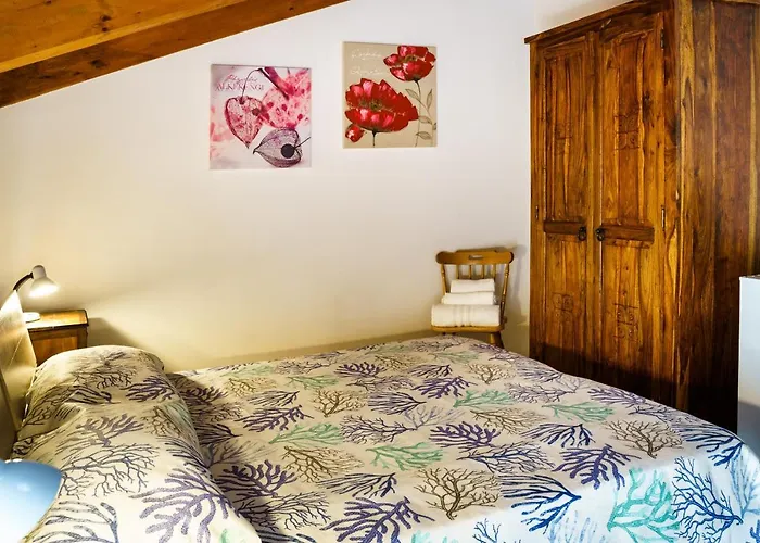 Sansi's Bed and Breakfast